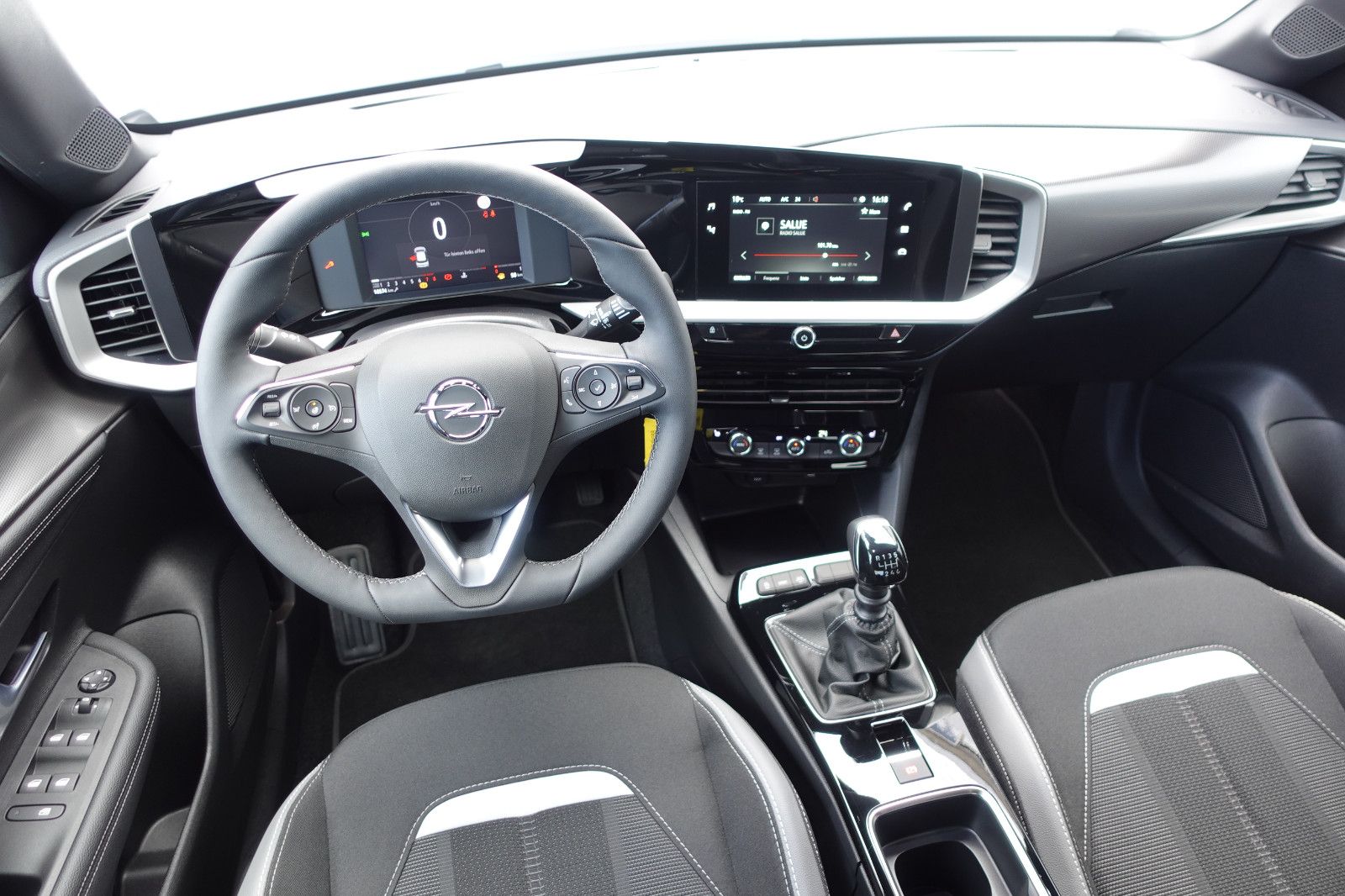 Fahrzeugabbildung Opel Mokka GS 1.2T,Sitzhzg,Kamera,Allwetter,LED,DAB+