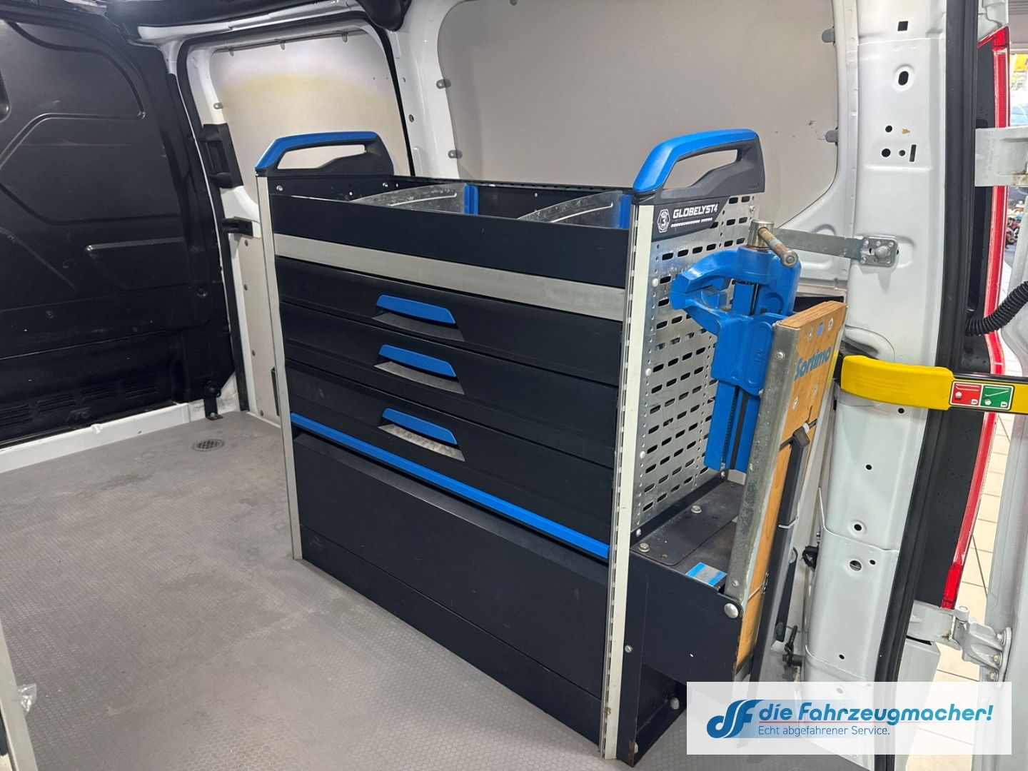 Fahrzeugabbildung Ford Transit Custom Kasten 280 L1 Trend DAB Notbremsa