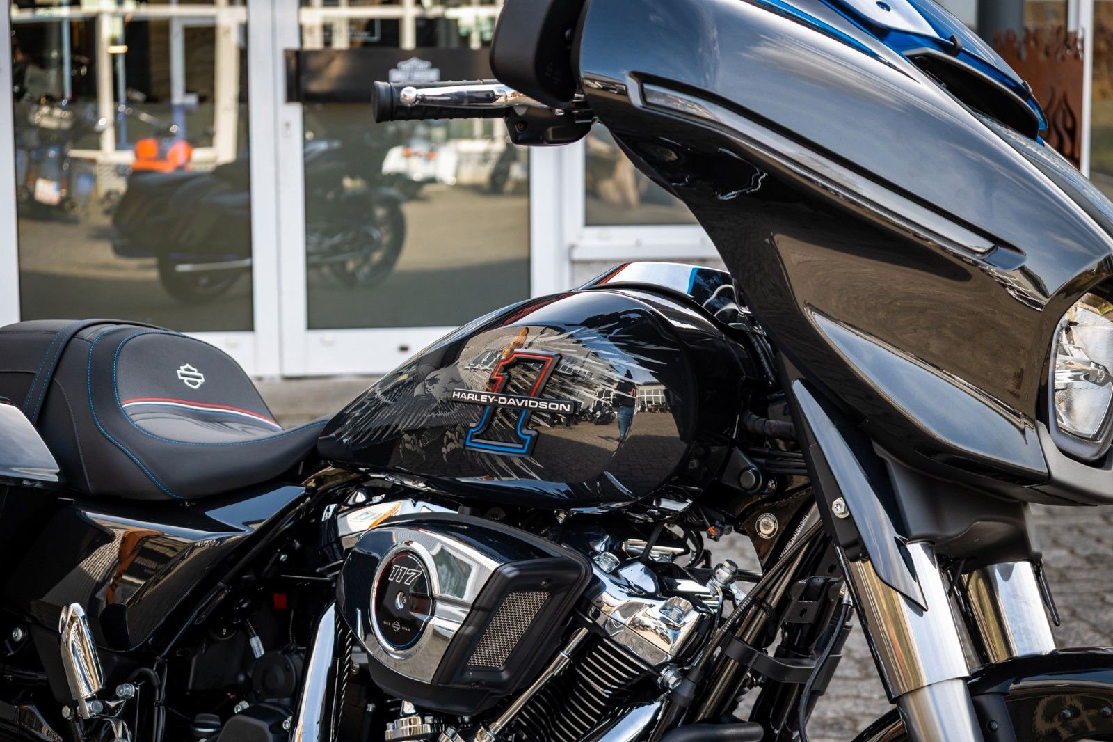Fahrzeugabbildung Harley-Davidson Street Glide FLHX MY26 117 CUI