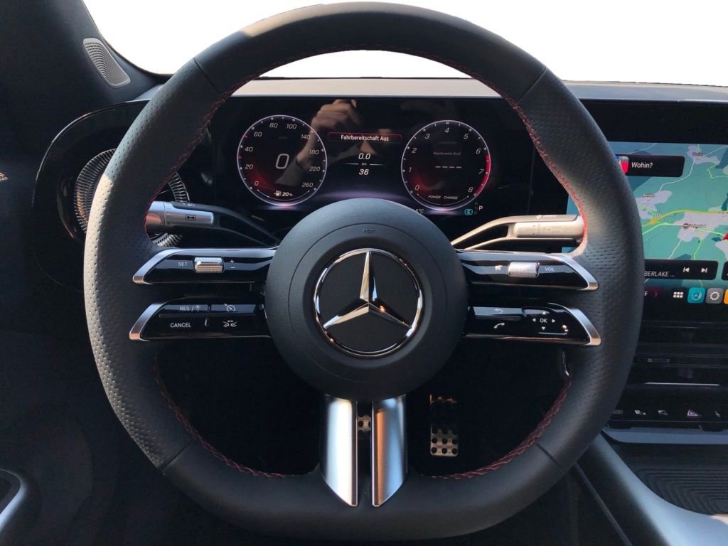 Mercedes-Benz CLA 180 AMG MBUX MBeam Night AHK Pano SHD Wide foto 13