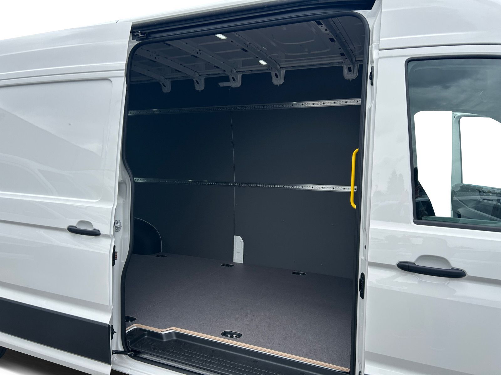 Volkswagen Crafter - Bild 11