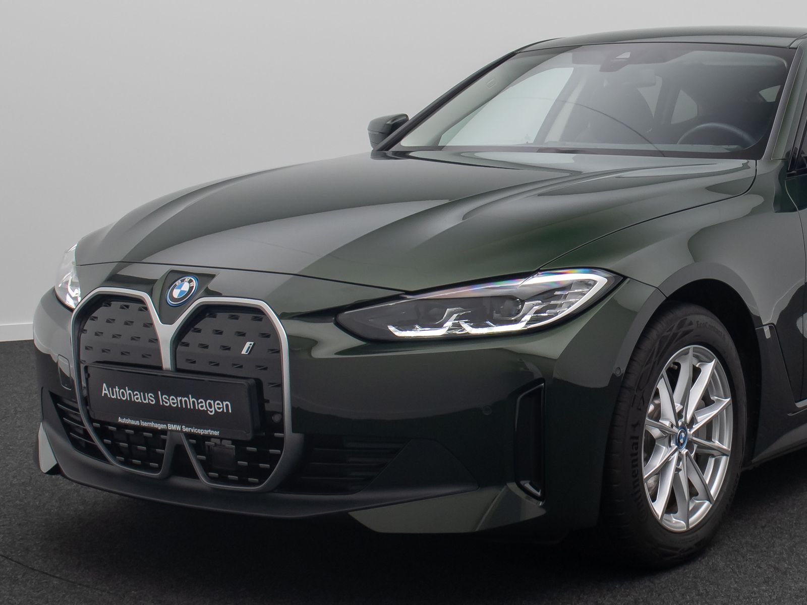 Fahrzeugabbildung BMW i4 eD35 GC Kamera GeschwindigReg DAB Widscreen