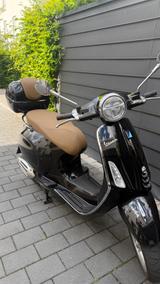 Vespa Primavera 125ccm in Schwarz - Offers