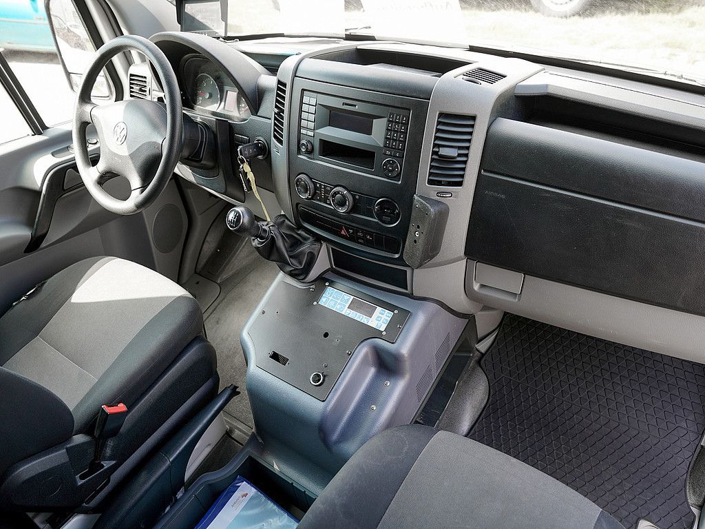 Fahrzeugabbildung Volkswagen Crafter 35 TDI Kasten mittel L2H2 KLIMA BLUETOOT