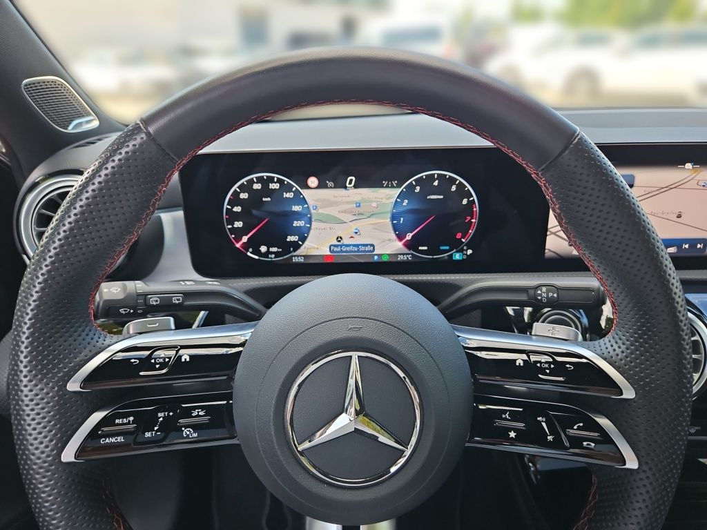 Fahrzeugabbildung Mercedes-Benz A 200 AMG Night Totwi. Pano LED 360° Burm. Navi
