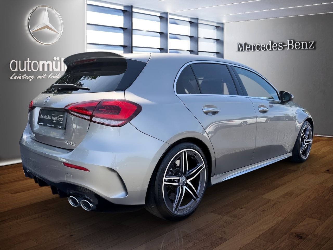Fahrzeugabbildung Mercedes-Benz AMG A 45 4M+ MEMORY+MULTIBEAM+CARPL+AMBIENT+KEYL