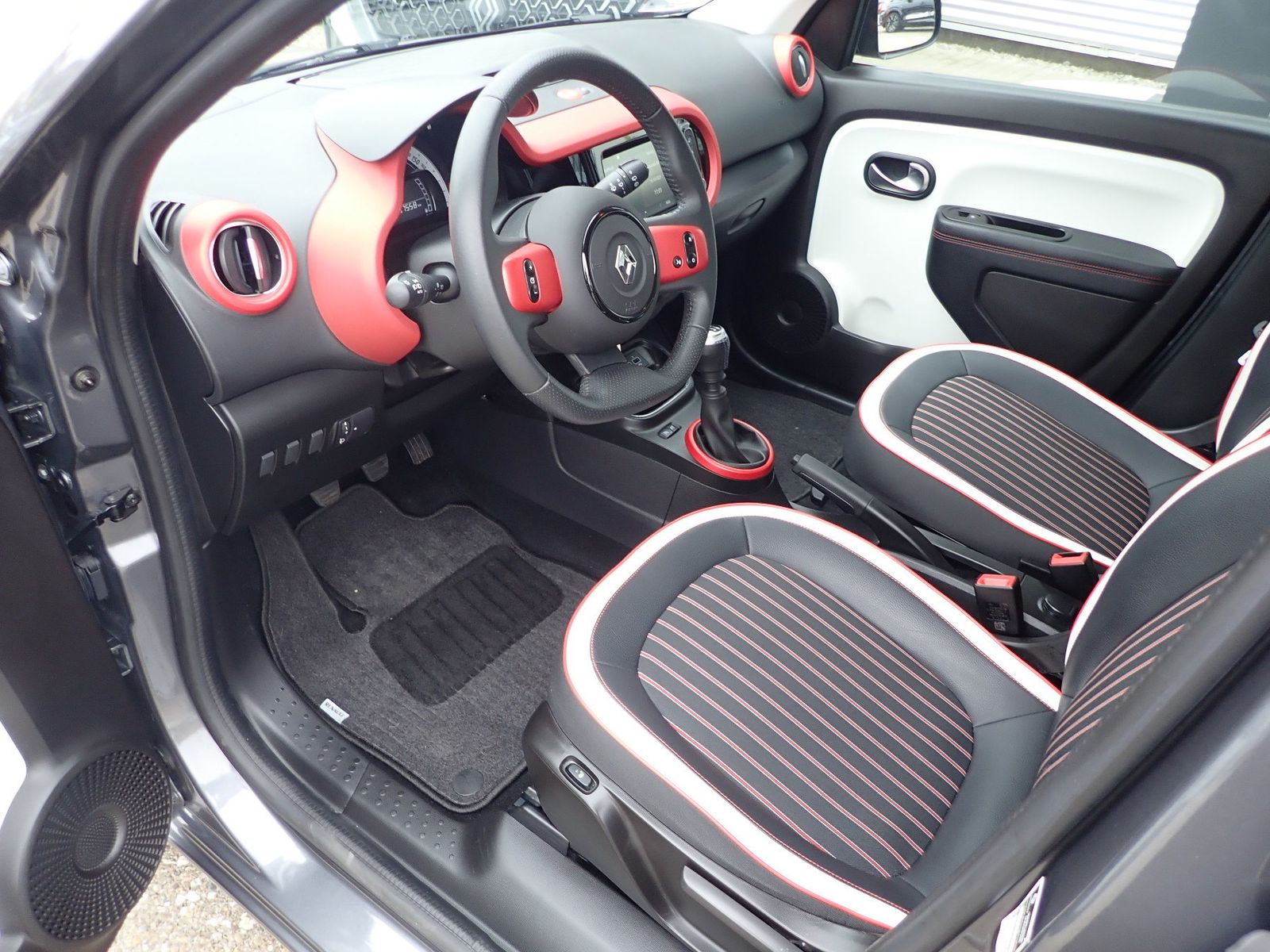 Fahrzeugabbildung Renault Twingo Intens