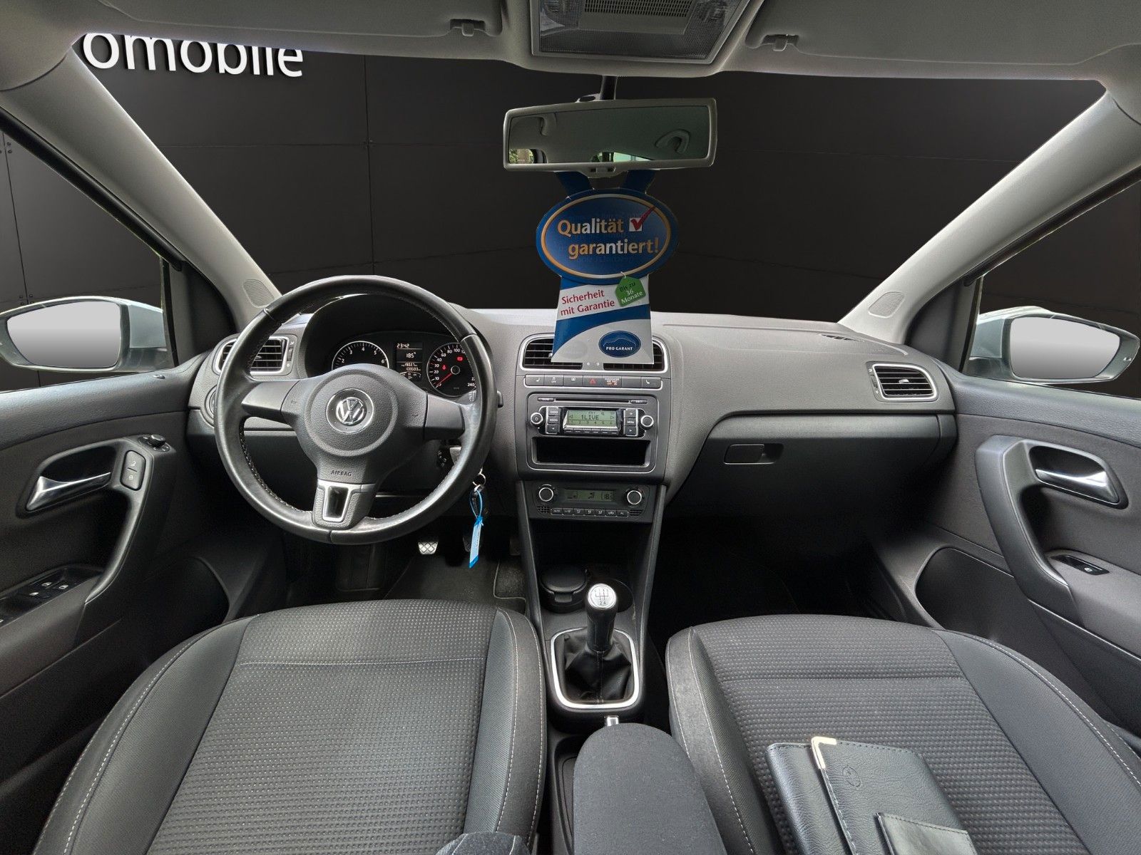 Fahrzeugabbildung Volkswagen Polo V Comfortline Klimaaut./Sitzheuzung/TÜV NEU
