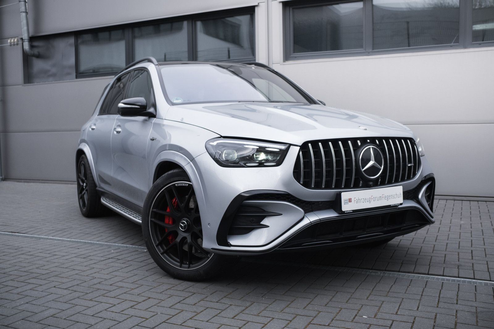 Fahrzeugabbildung Mercedes-Benz GLE 53 AMG-Hybrid-Premium-Plus-Manufaktur Paket