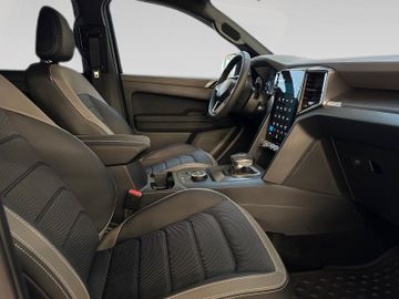 Volkswagen Amarok - 11
