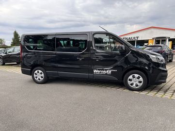 Fotografie des Renault Trafic Combi