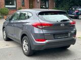 Hyundai Tucson blue Classic 2WD-Euro6-Hu:4/27-Garantie - Hyundai Tucson Classic mit Diesel-Antrieb