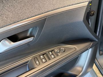 Peugeot 3008 - 11