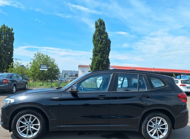 BMW X3*sDrive18d*Navi*Leder*LED*CAM-PDC*SHZ