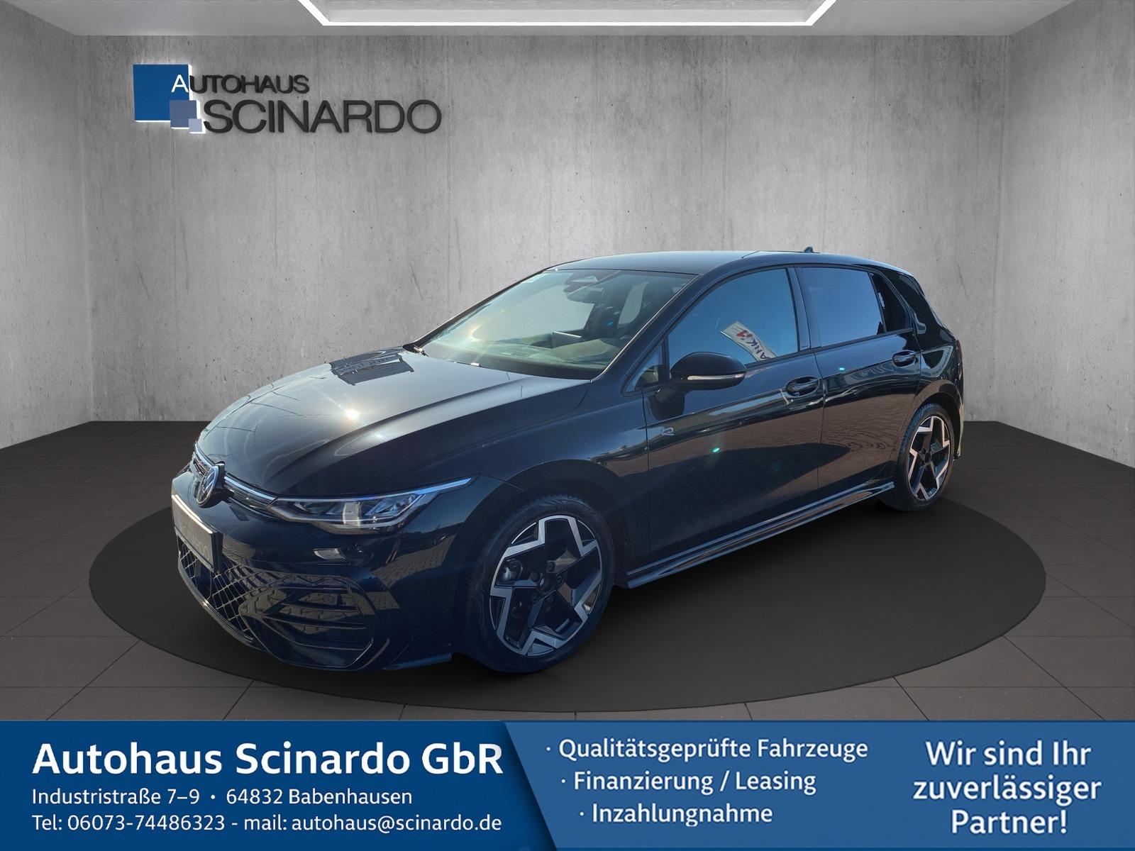 Volkswagen Golf VIII 1.5TSI R-Line LED/ACC/RFK/CARPLAY/SHZ