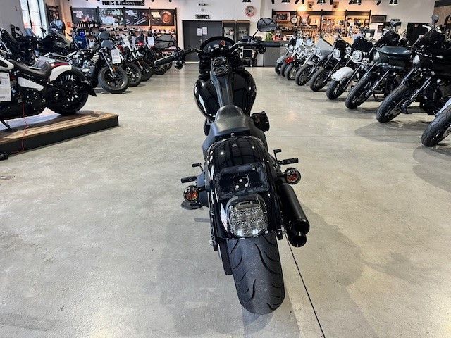 Fahrzeugabbildung Harley-Davidson FXLRS Low Rider S 114cui