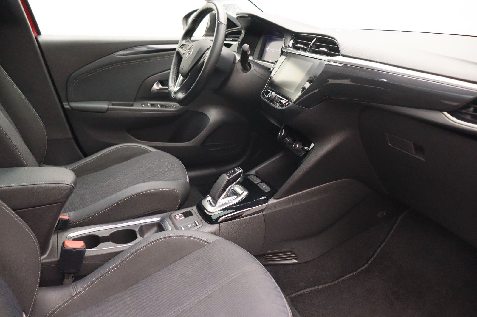 Fahrzeugabbildung Opel Corsa-e F First Edition IntelliLux Panorama PDC