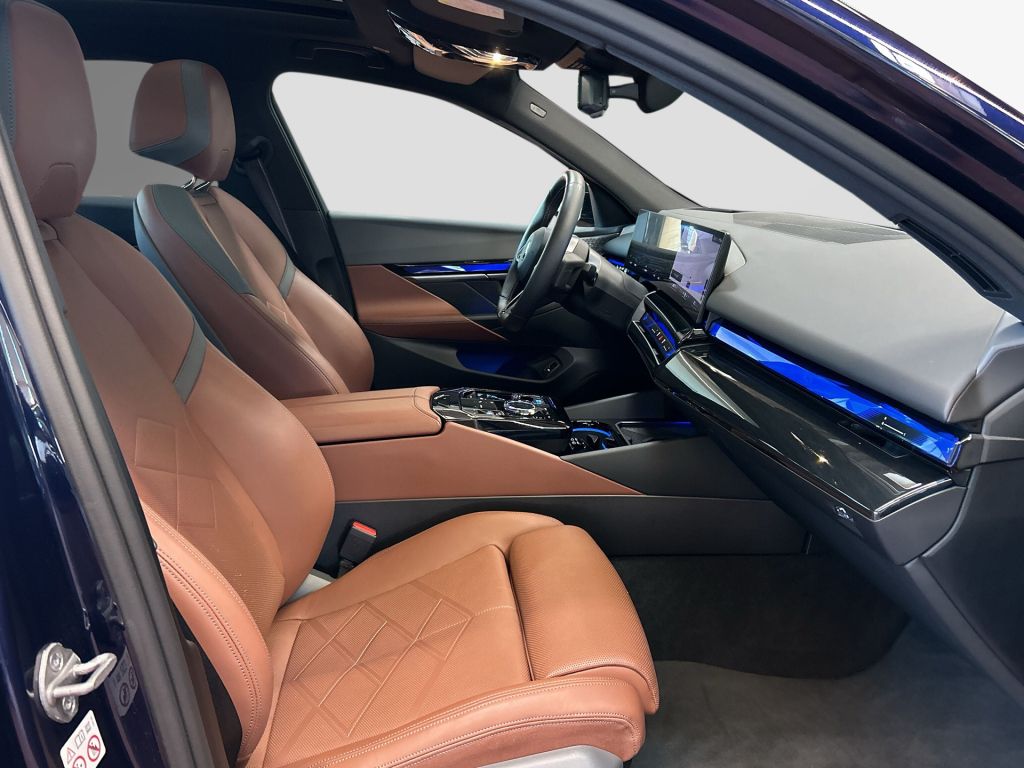 BMW i5 M60 foto 13