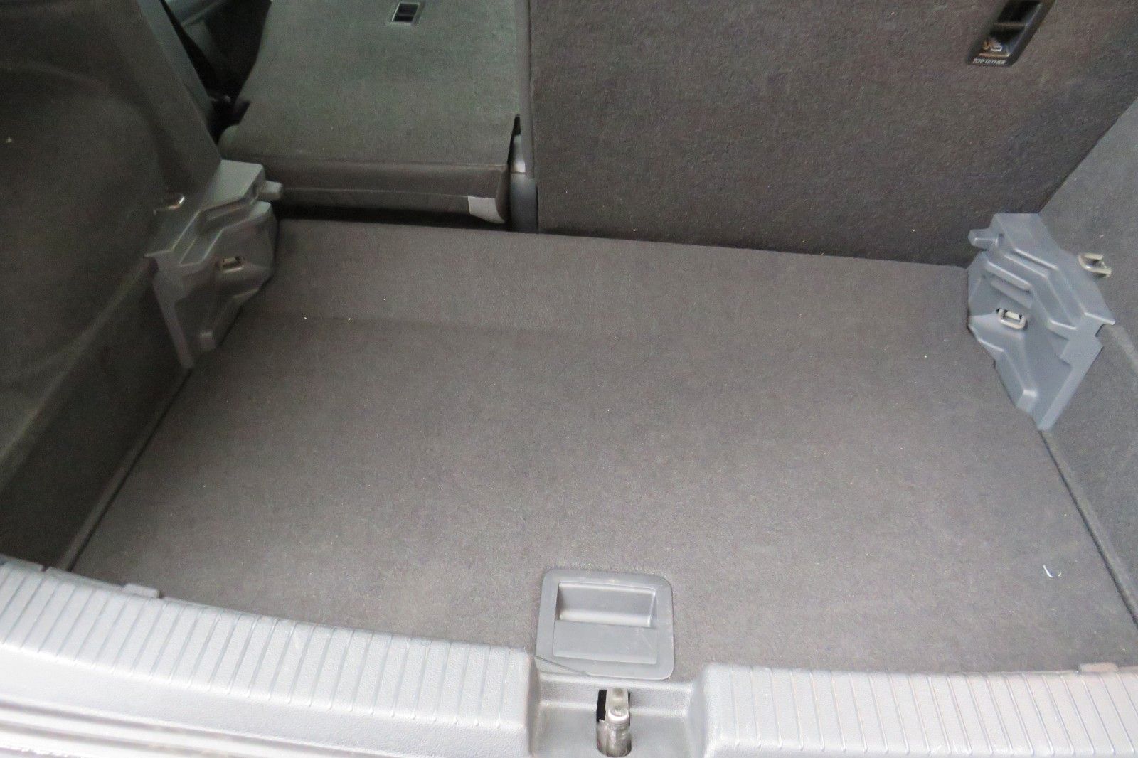 Fahrzeugabbildung Volkswagen T-CROSS DSG GOAL AHK PDC NAVI ASSISTENT-PA. 1.HD