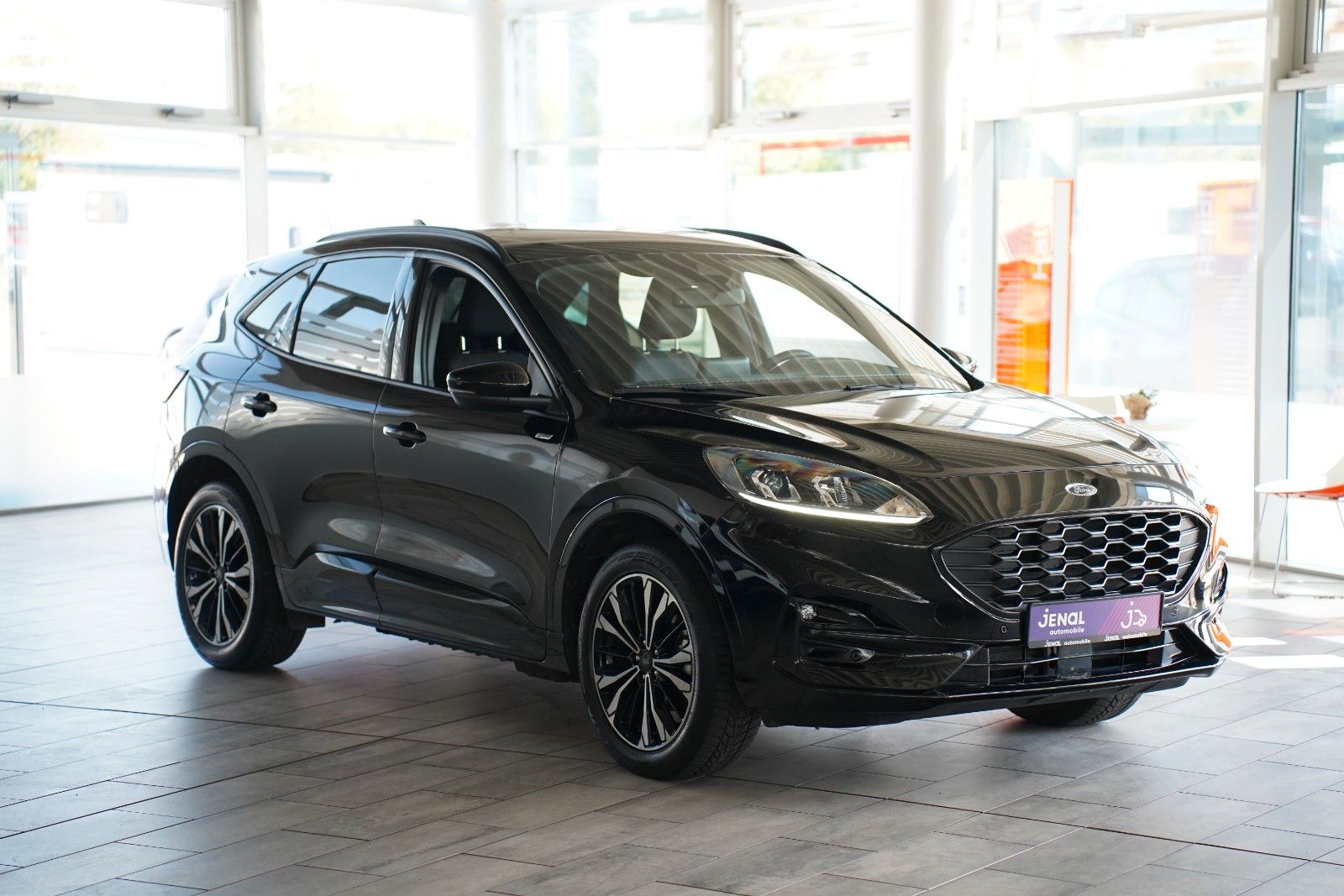 Fahrzeugabbildung Ford Kuga PHEV ST-Line*AHK schwenkb.*Winter-P.*19Zoll