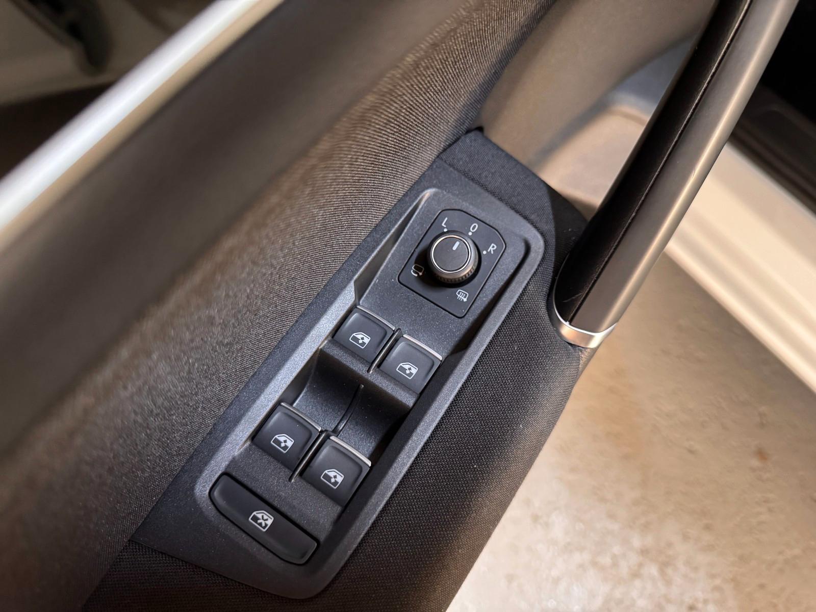 Volkswagen Touran Highline 1.5 TSI ACT DSG/NAVI/CAM/LED/AHK, миниатюра 24