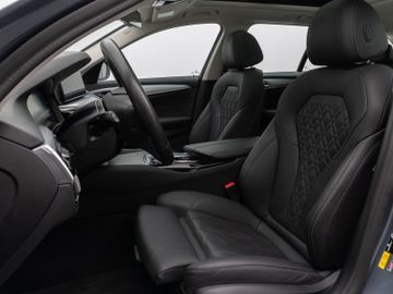 Fahrzeugabbildung BMW 530e xD Pano Kamera DAB HiFi Adapt. Fahrwerk 19"