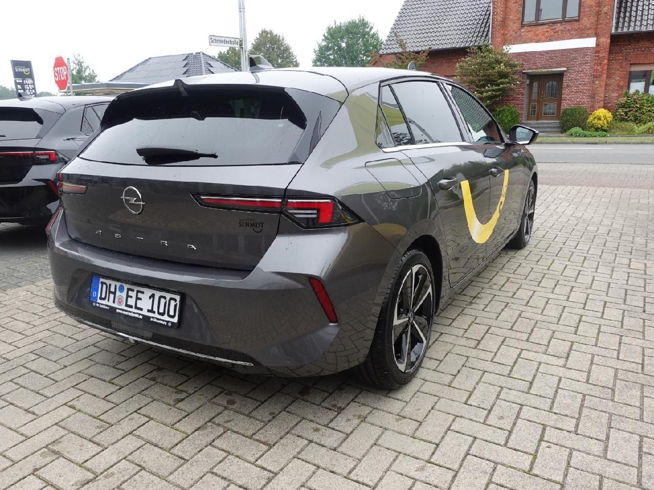 Fahrzeugabbildung Opel Astra L Lim. 1,2 Elegance