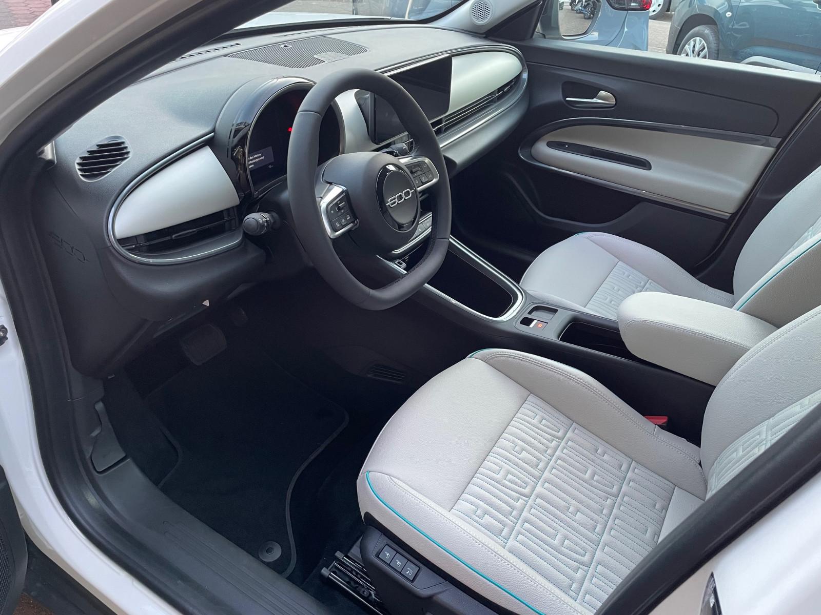 Fiat 600 La Prima Hybrid 1.2 (110 PS) DCT-MY25