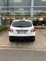 Nissan Qashqai 2.0 Tekna  - Nissan Qashqai: Limousine