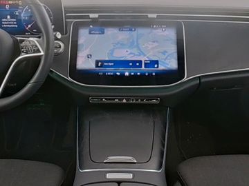 Mercedes E 220 - 8