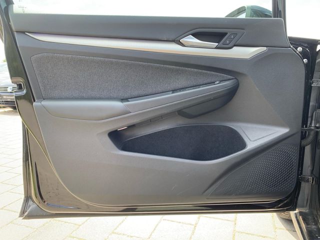 Golf 8 VIII Move 2.0 TDI Panodach Navi