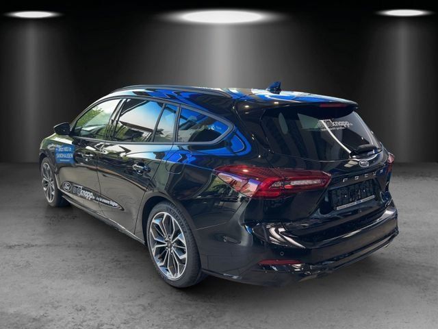 Fahrzeugabbildung Ford Focus Turnier ST-Line X MHEV HUD Navi Winter Pak
