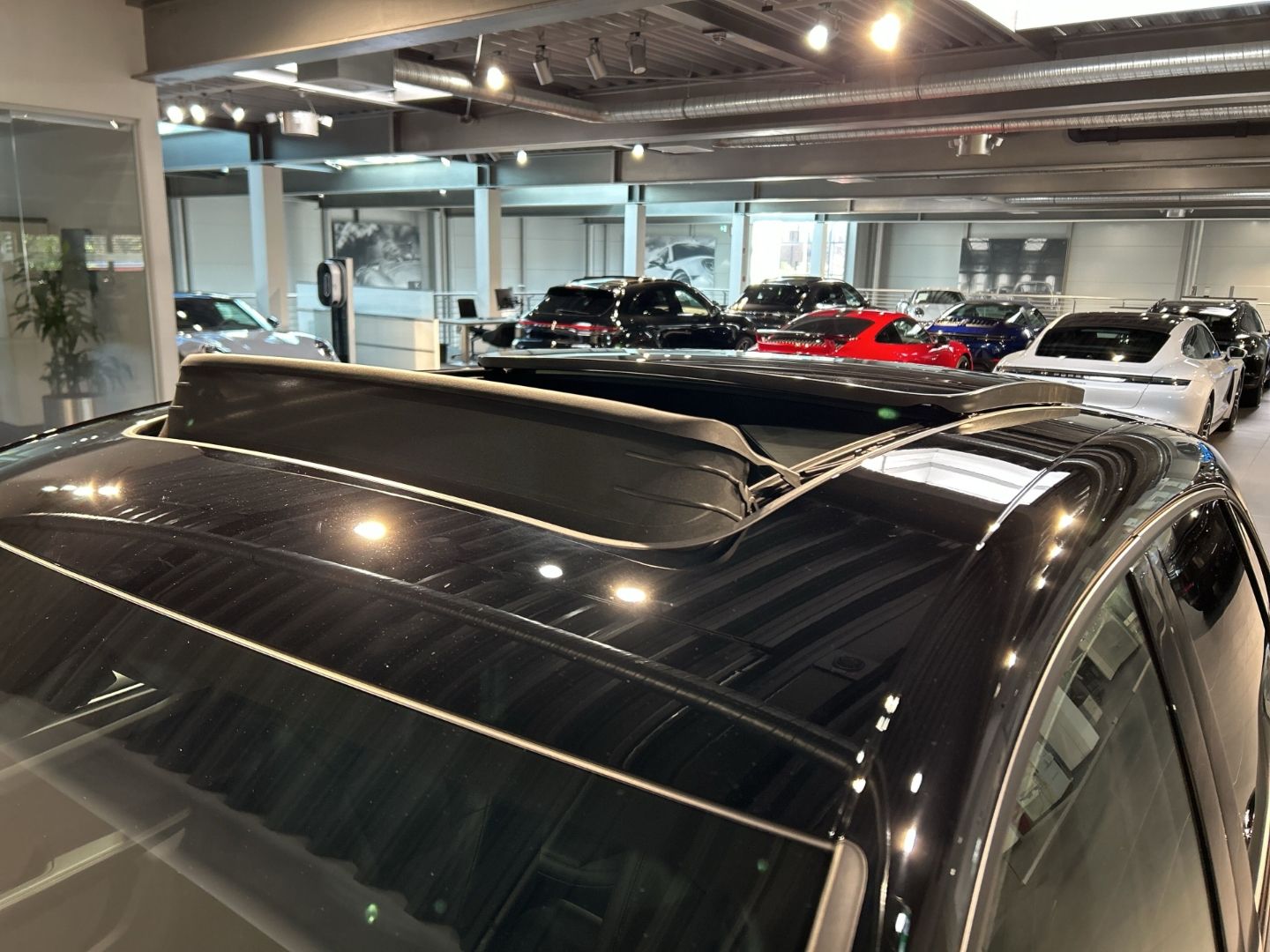 Porsche Macan Panoramadach Rückfahrkamera nur 13.950 km foto 19
