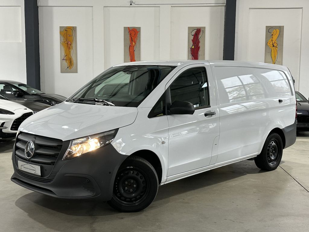 Image of Mercedes-Benz Vito