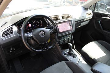 Volkswagen Tiguan - 8