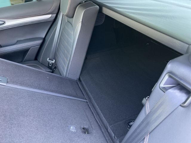 Fahrzeugabbildung Alfa Romeo Stelvio 2.0 Turbo 16V Intensa Q4 Autom. Panorama