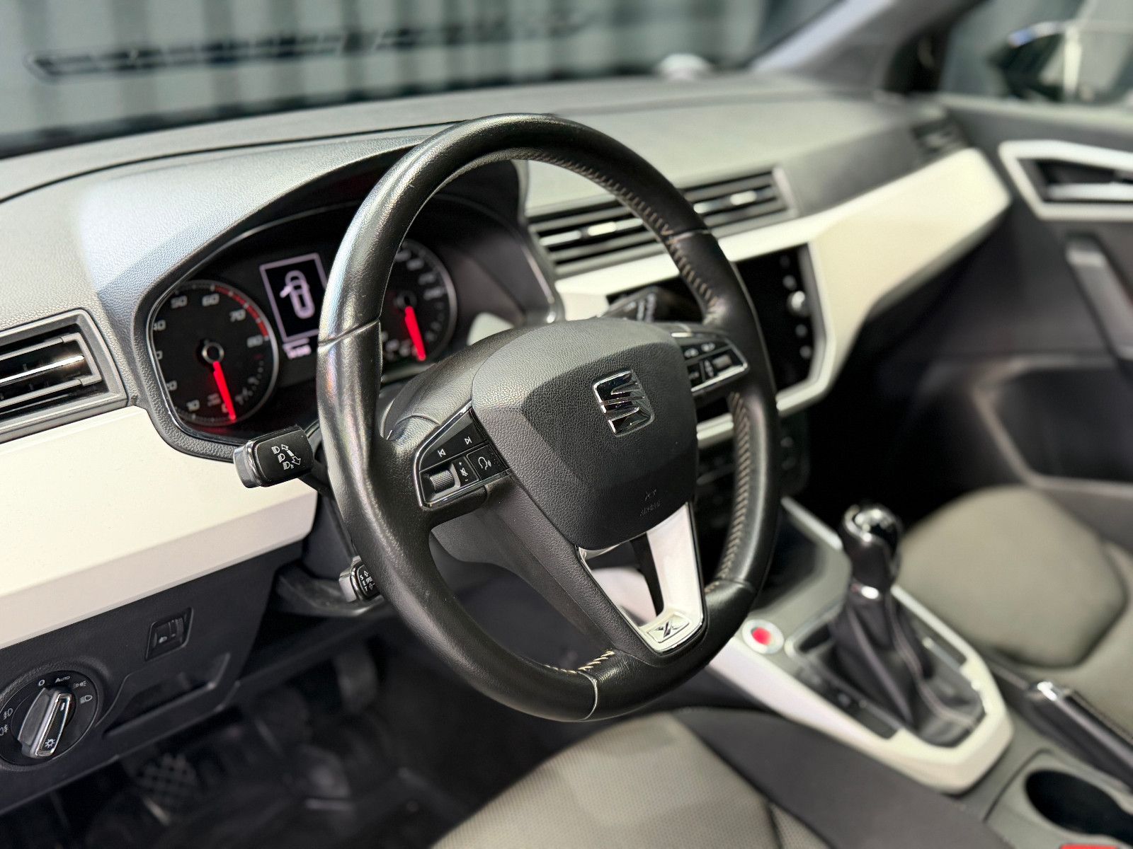 Fahrzeugabbildung SEAT Arona Xcellence|PDC|NAVI|ACC|LED