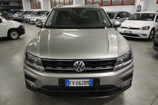 Volkswagen VOLKSWAGEN Tiguan 2.0 TDI SCR DSG Business BlueM