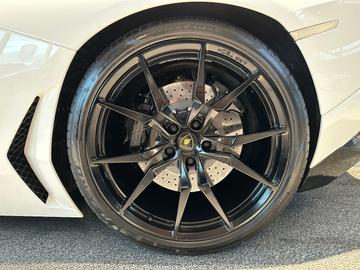 2011 Lamborghini AVENTADOR 照片 9