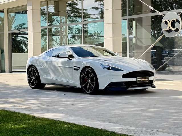 Aston Martin Vanquish Coupe 6.0 V12 touchtronic 