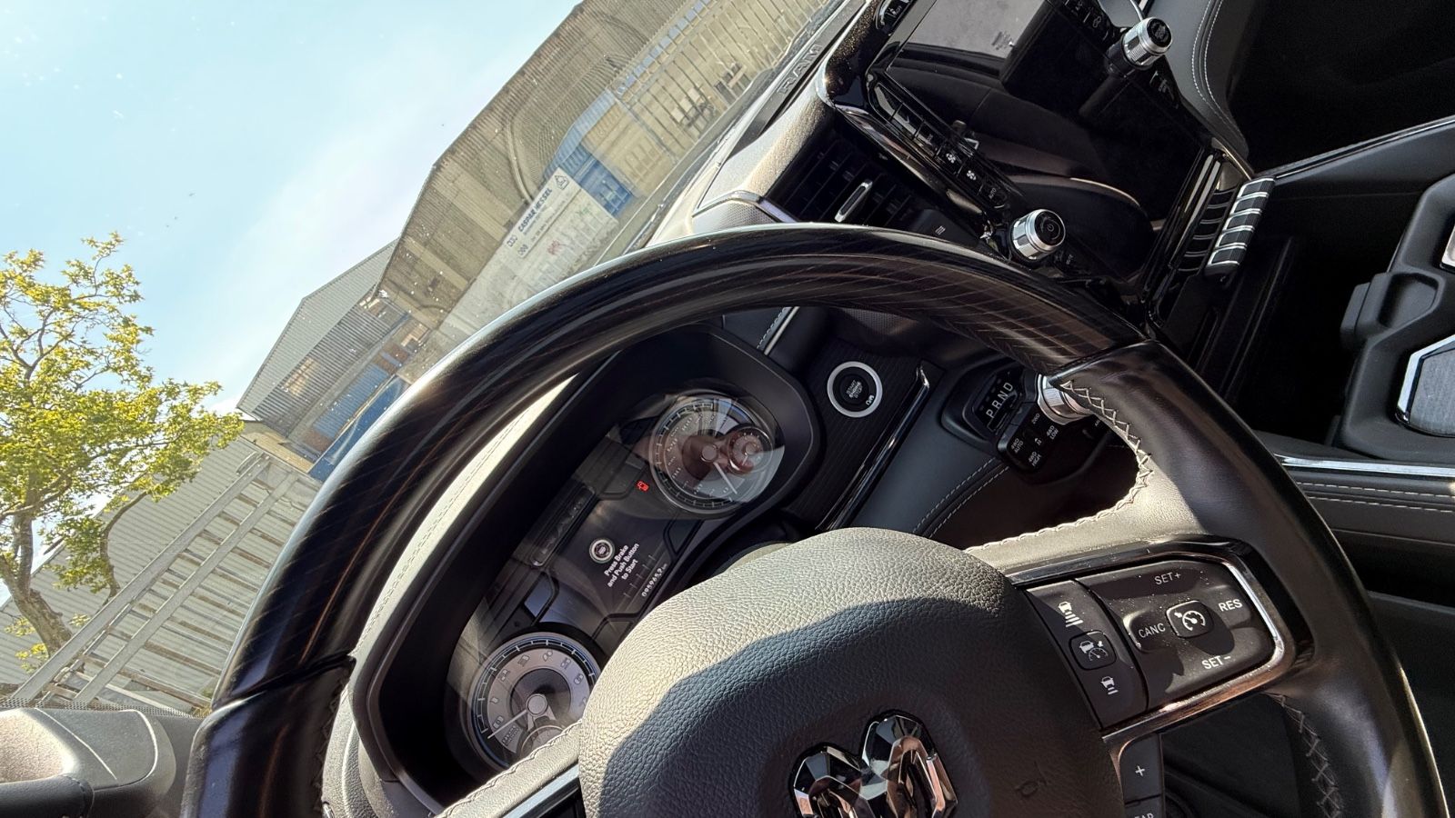 Fahrzeugabbildung Dodge RAM Limited Night Edition RAM BOX