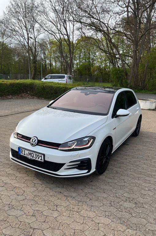 Image of Volkswagen Golf