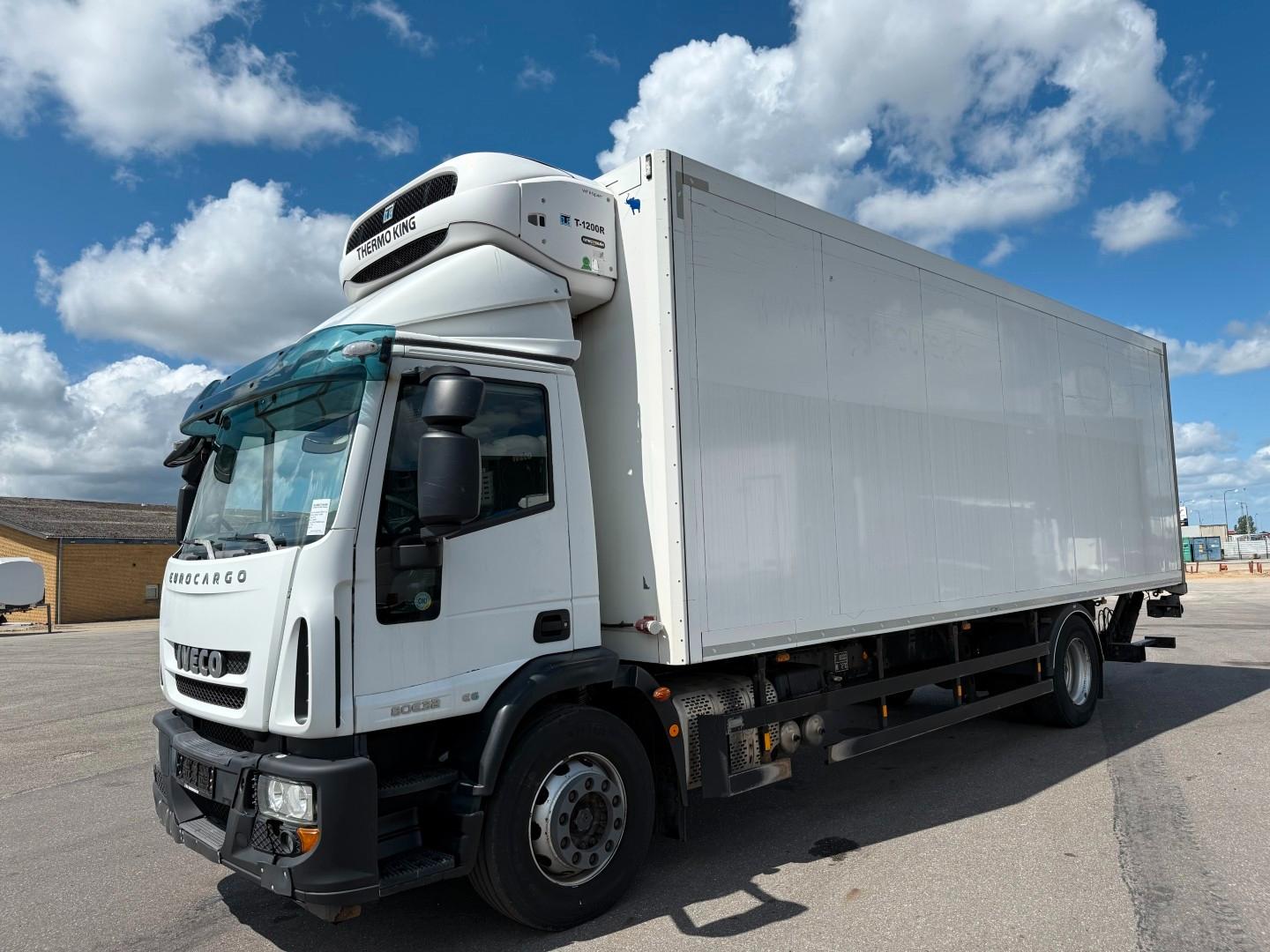 Iveco 180E32 Schmitz / Thermo King T-1200R Spectrum
