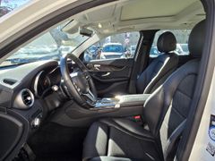 Fahrzeugabbildung GLC 220 d 4Matic EU6d El. Panodach Leder Digital