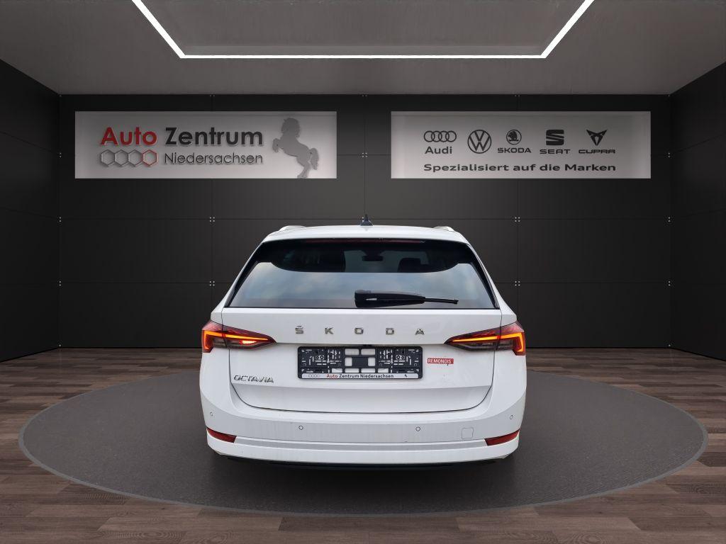 Skoda Octavia 2021 г. Белый, пробег 59668 км