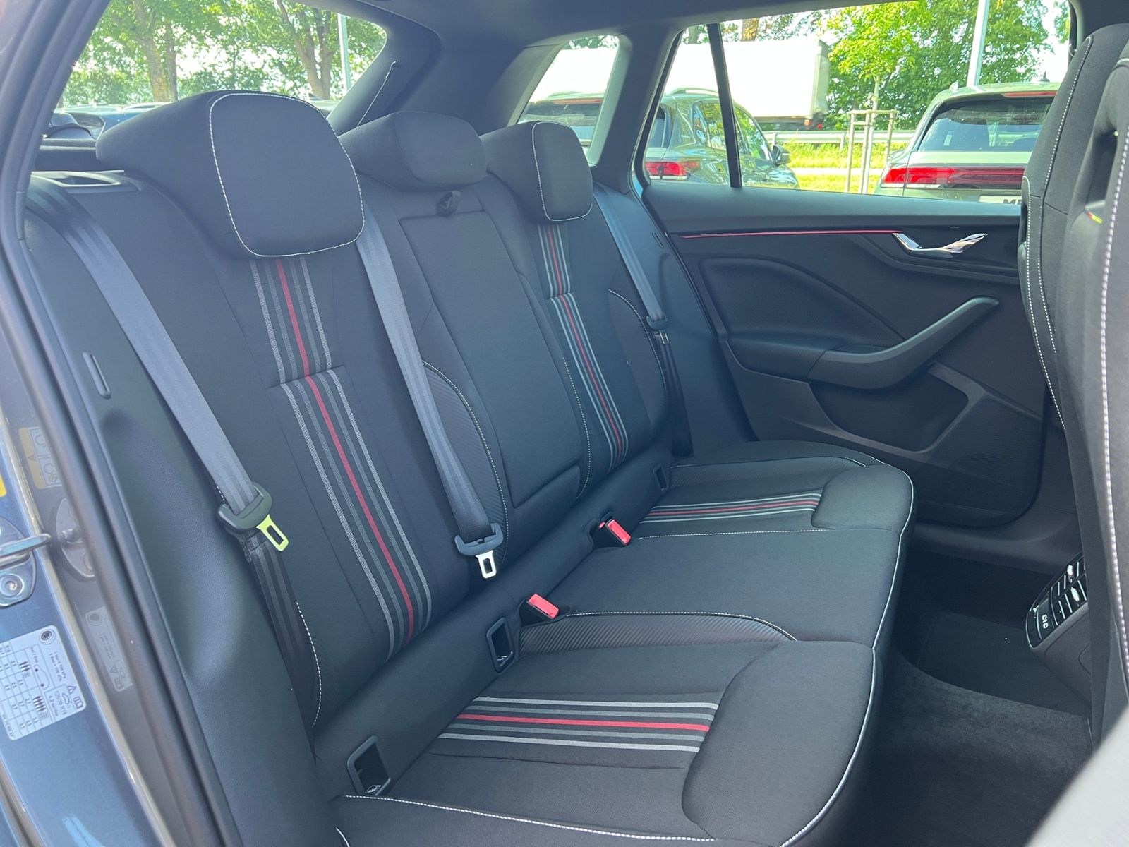 Fahrzeugabbildung SKODA Kamiq Monte Carlo 1.5 TSI DSG *AHK vorb., Matrix