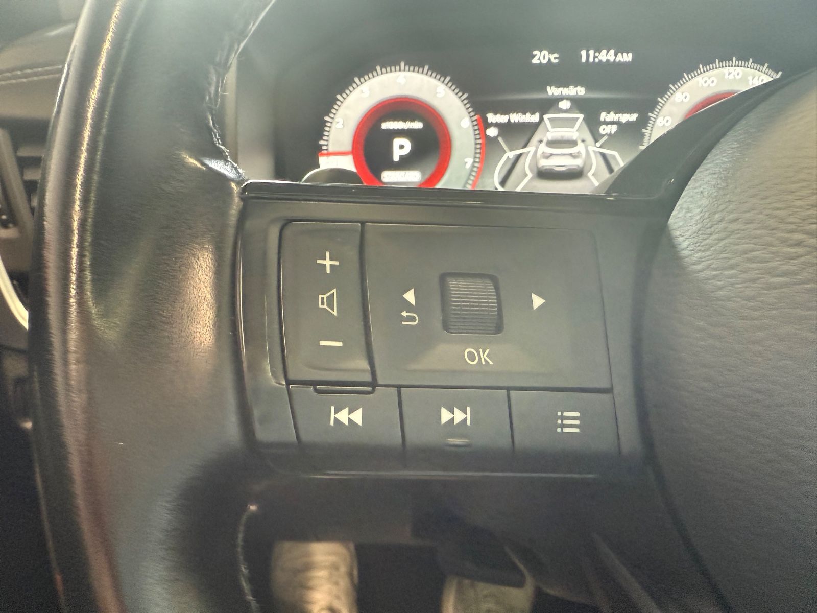 Fahrzeugabbildung Nissan Qashqai N-Connecta Design Business