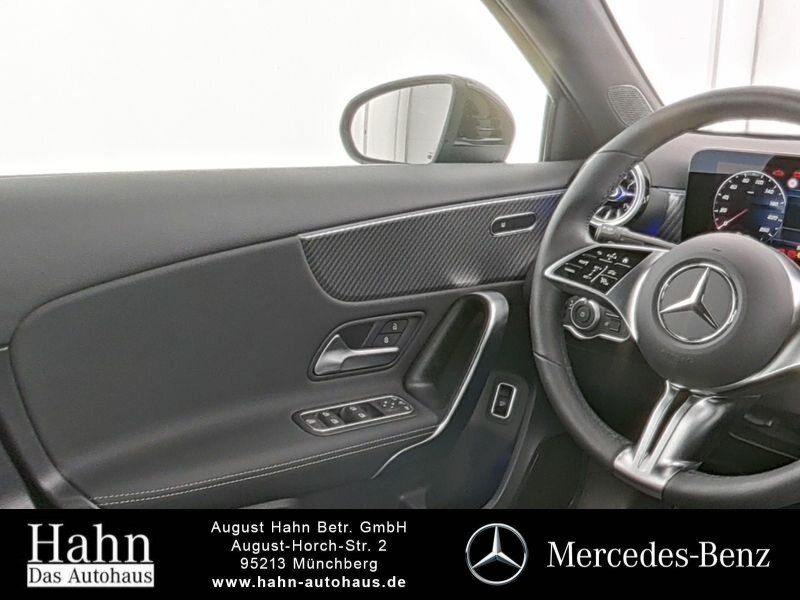 Fahrzeugabbildung Mercedes-Benz A 180 Limo PROGRESSIVE/LED/KAMERA/WINTER/AMBI/..