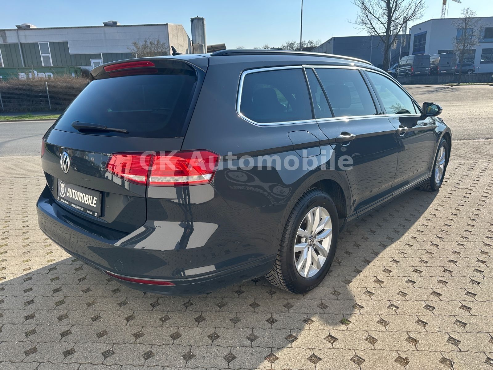 Fahrzeugabbildung Volkswagen Passat Variant Comfortline 2.0TDI/DSG/LED/AHK