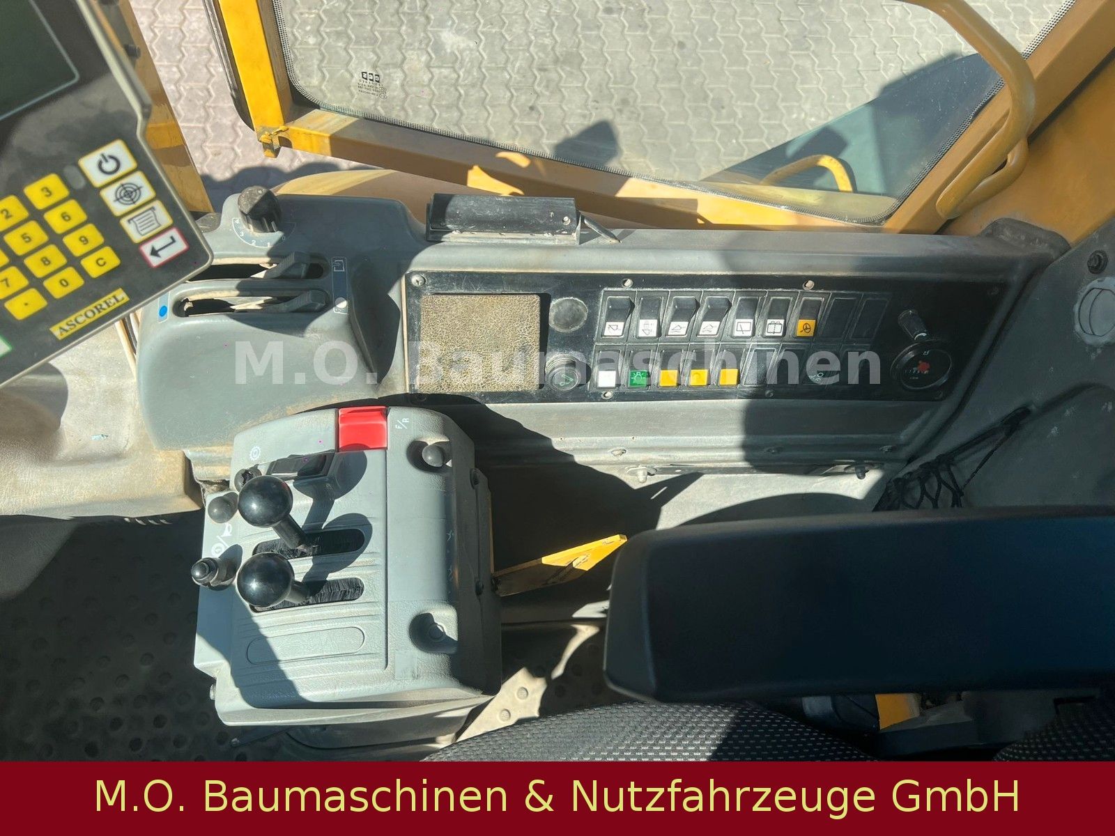 Fahrzeugabbildung Volvo Volvo L120 E /Waage /